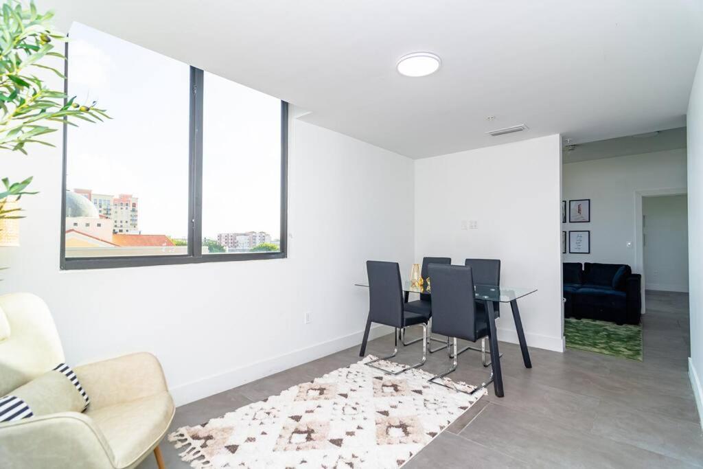 King Bed 2b 1ba Oasis Minutes To Brickell 6 Guests *