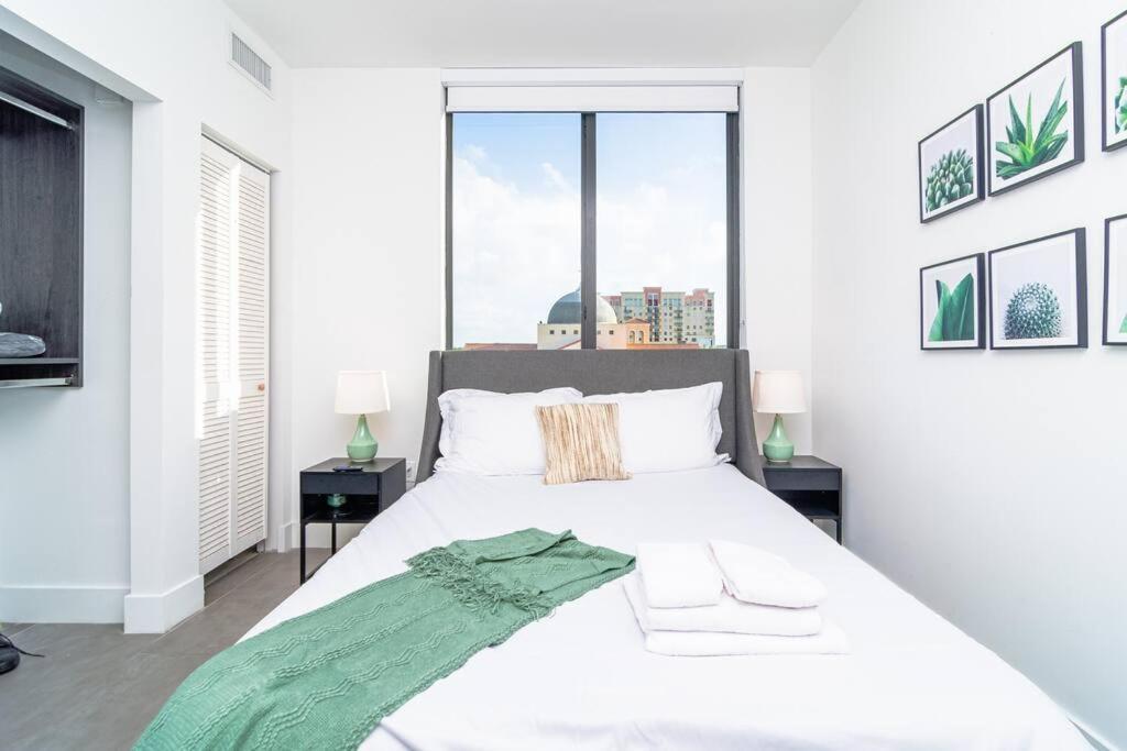 King Bed 2b 1ba Oasis Minutes To Brickell 6 Guests